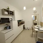 Firsthouse - Nel Centro Storico Con Parcheggio Gratuito Appartamento Siena